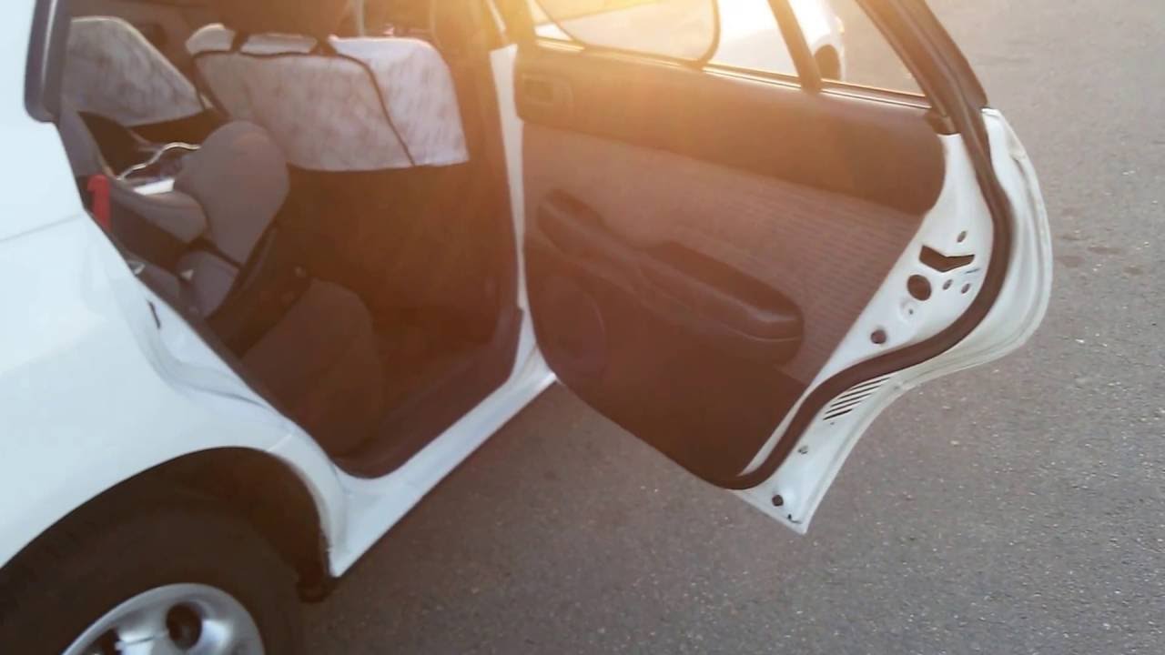 Toyota Karina 1995г.в. улыбка