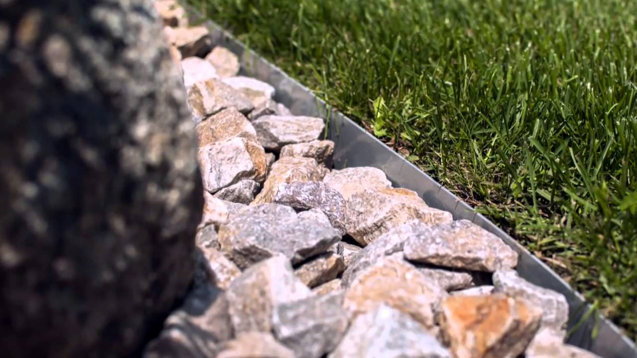 HDZ 12 2015 Štrková záhrada, zaujímavé okraje trávnika