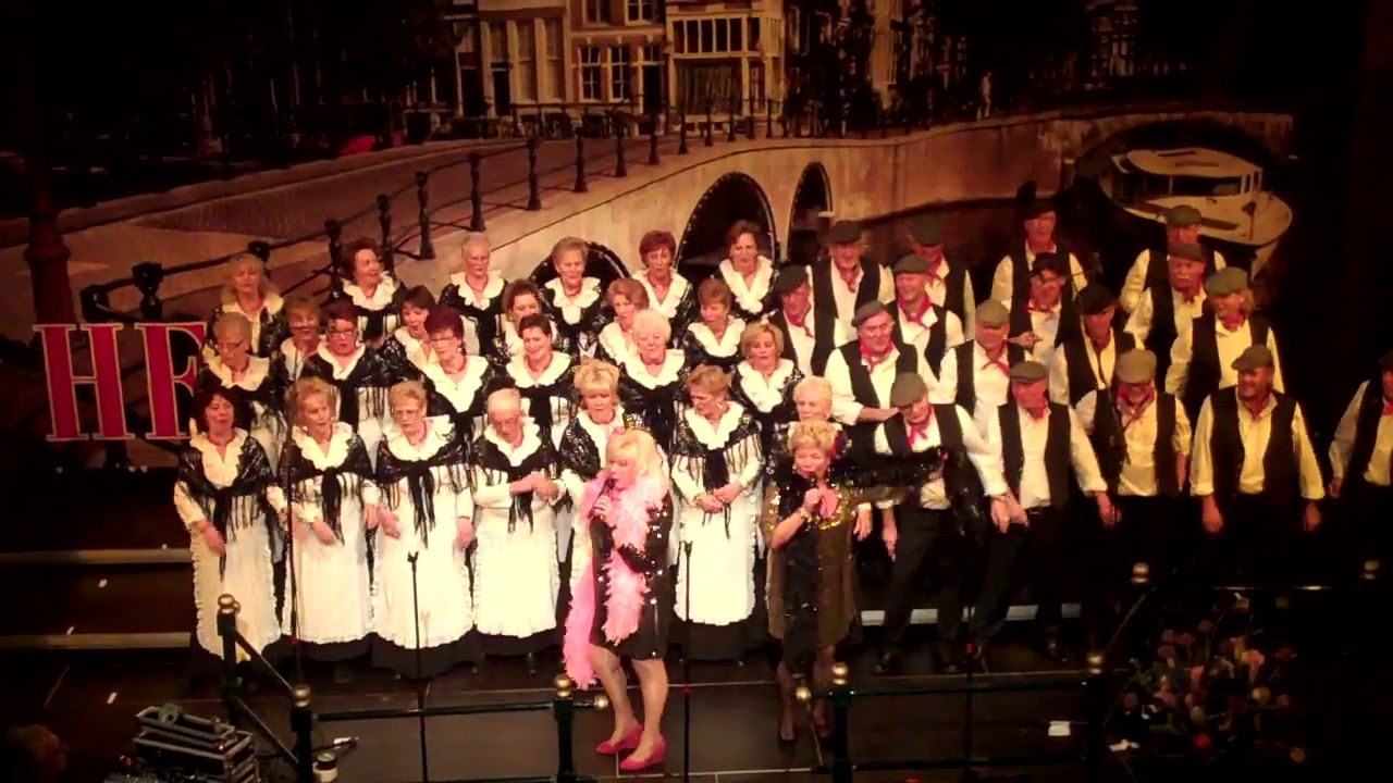 Blonde Greet en Gelderse Neeltje