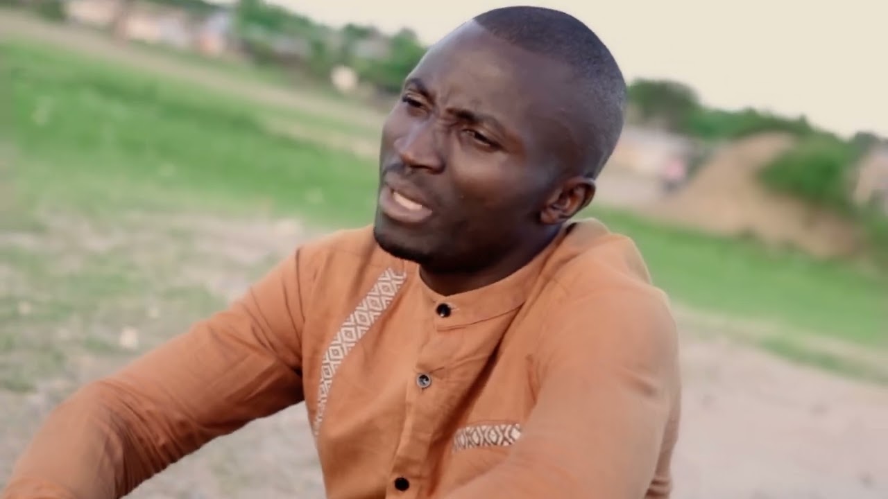 Hali iliyo nyumbani nimbaya sana (official video full HD)