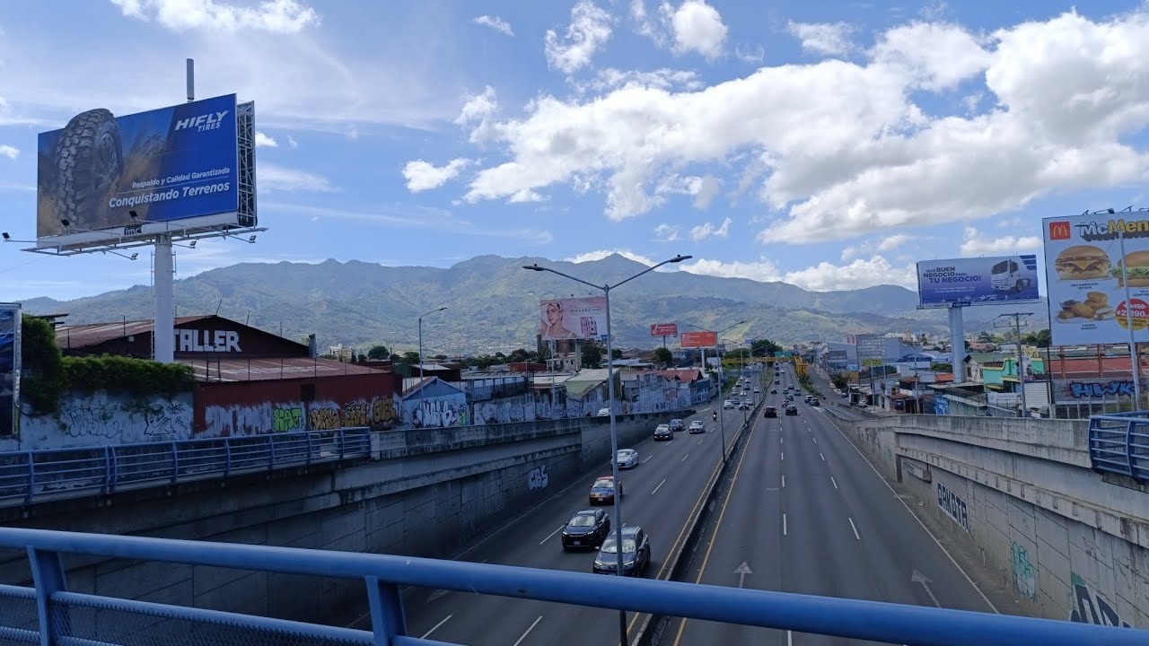 Gabriel Pura vida 🇨🇷 la rotonda de paso ancho San José Costa Rica 🇨🇷