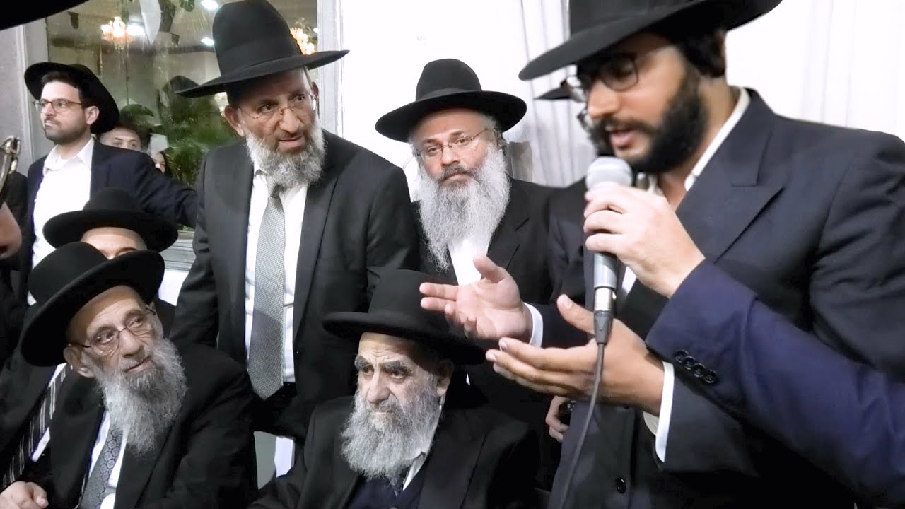 הגאון הינוקא בשמחת החתונה לנכד מרן ראש הישיבה הגר
