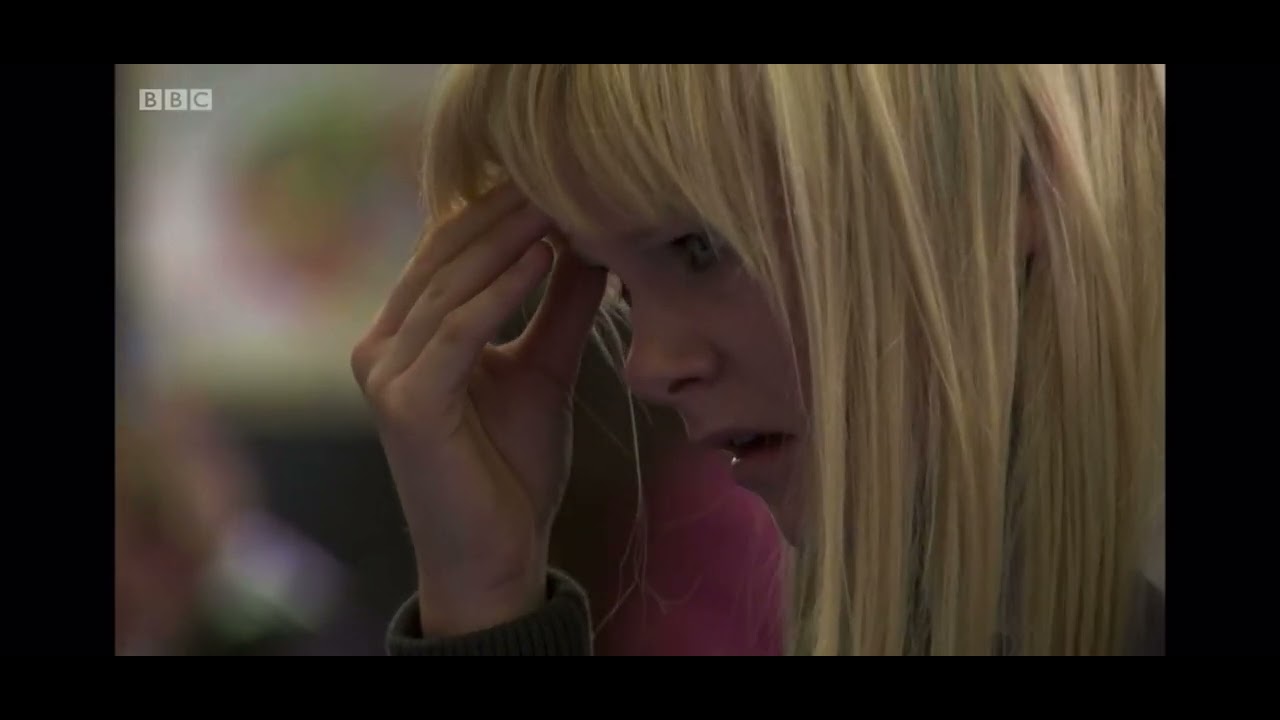 Waterloo road : Tom is worried about Sam