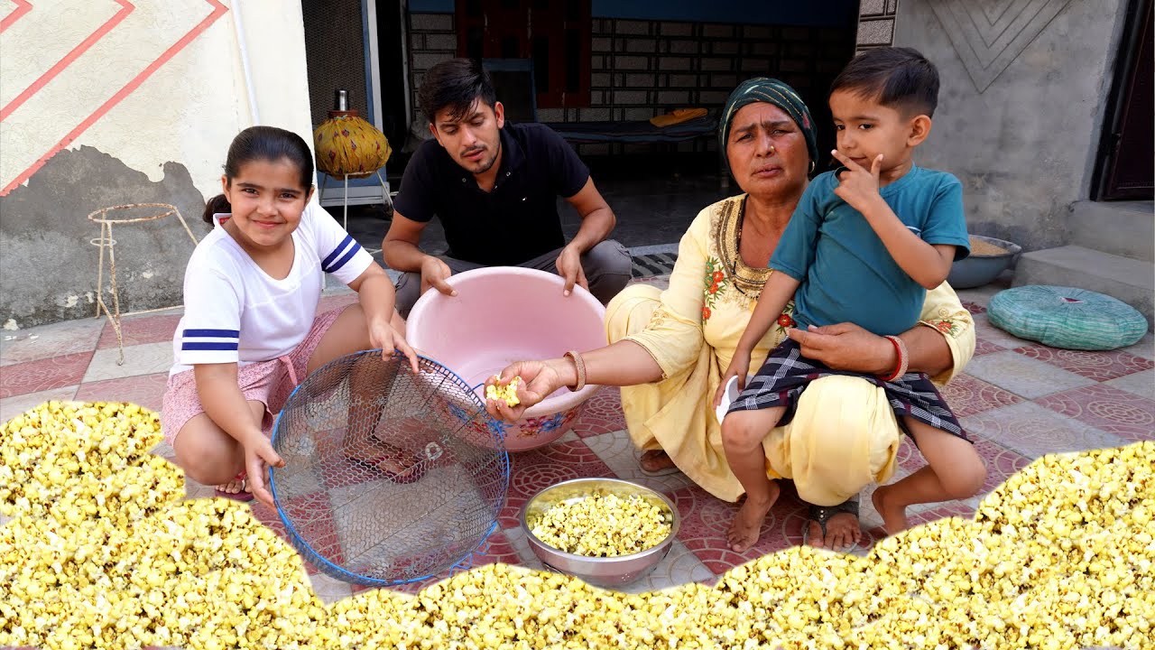 आज माँ ने बनाये सबके लिए पॉपकॉर्न 😍