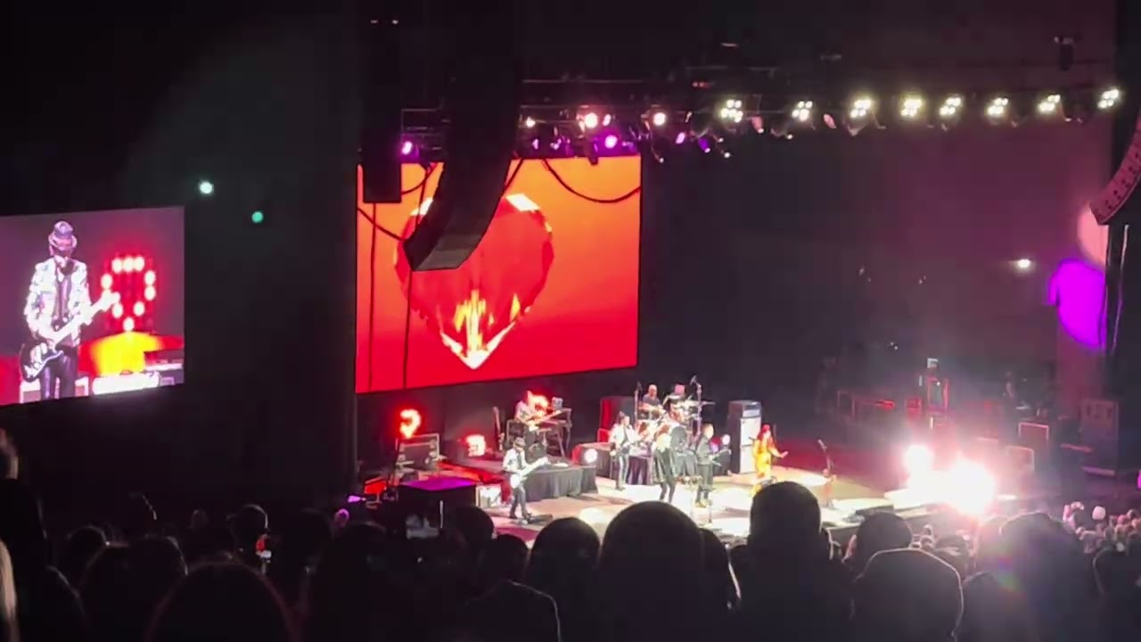 Love Shack - The B-52s @ Shoreline Amphitheatre in Mt. View, CA 10/16/2025