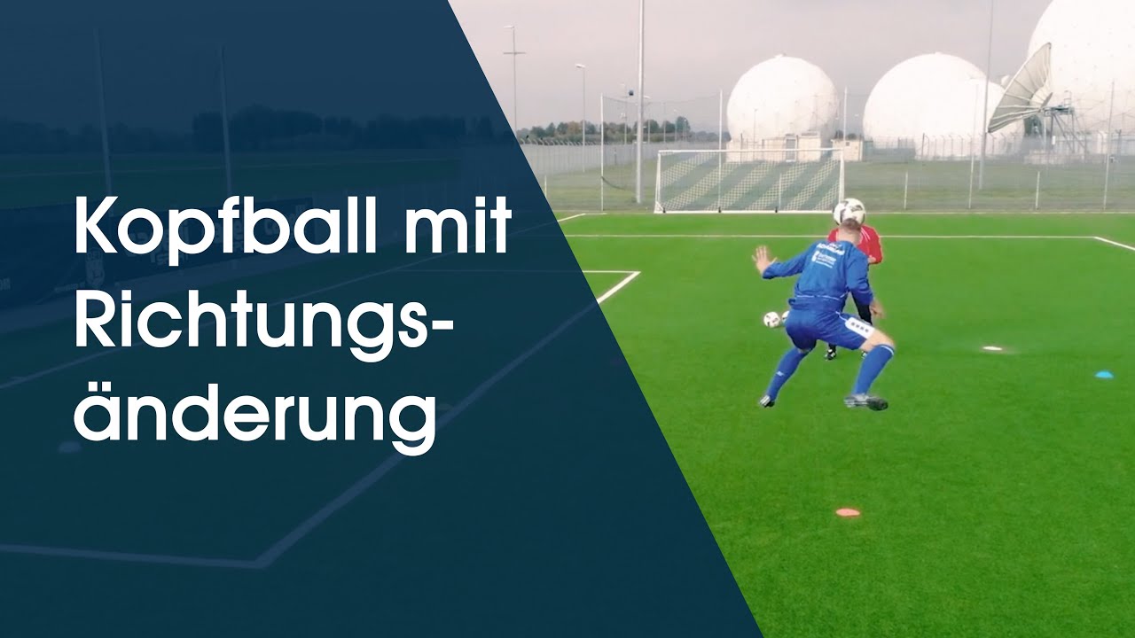 Kopfball mit Richtungs&auml;nderung - Fu&szlig;balltraining am Deutschen Fu&szlig;ball Internat
