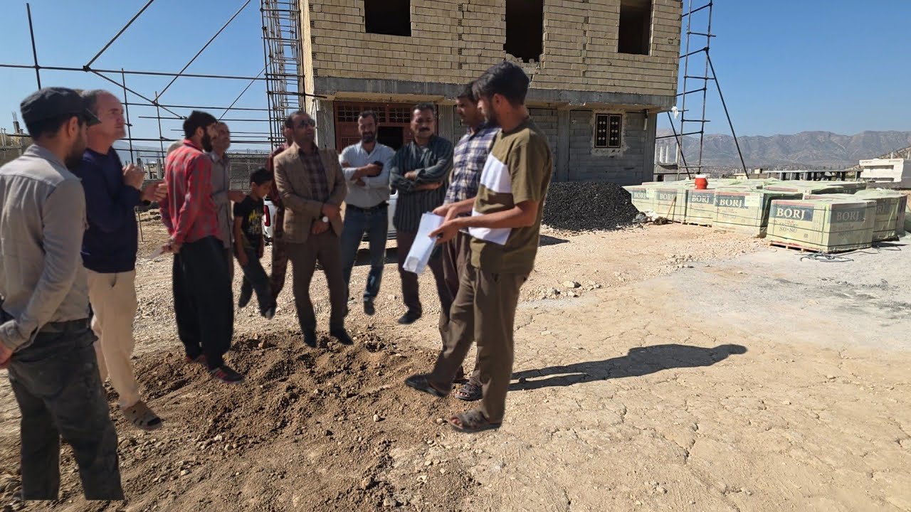 Babak is facing a serious challenge in obtaining a city gas connection, and Narges is worried. 🏠🔥😟