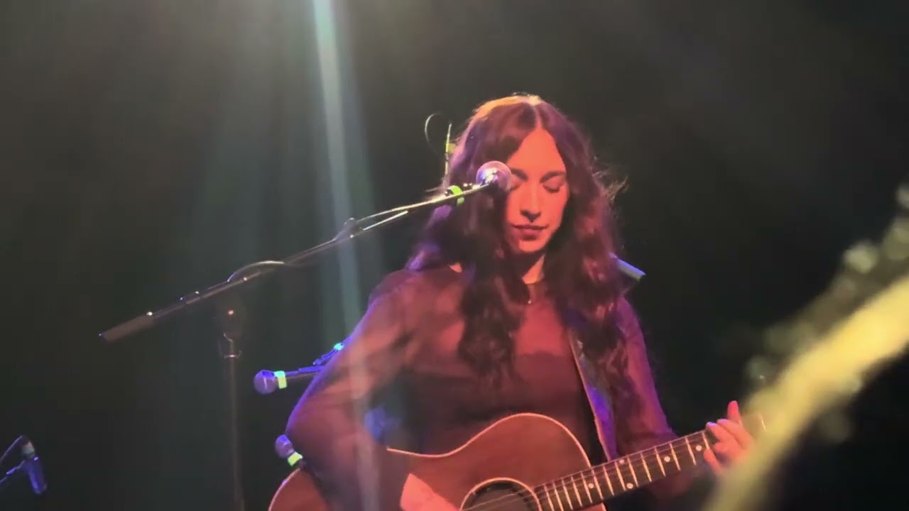 Anna Graves - Bluebird