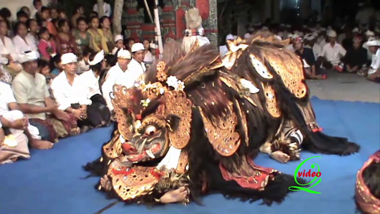 TARI DAN TABUH BARONG BANGKUNG