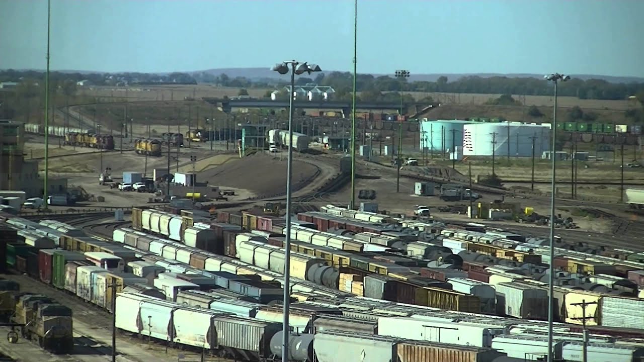 MUST SEE! Union Pacific's Bailey Yard: Time-lapse of hump yards!