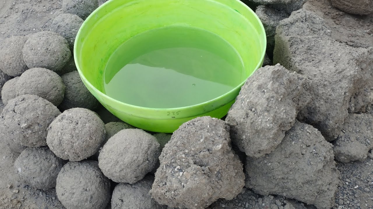 ASMR: Charcoal Ashes Crumbling in Water 💦🤤 #asmrcommunity