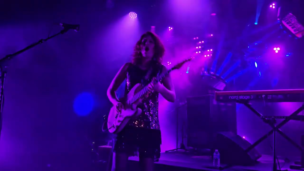 Nina ATTAL Feat. Jessie Lee HOULLIER - 