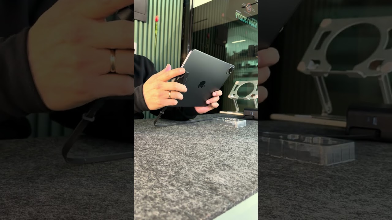 iPad барьж тоглох ч амаргүй шүү