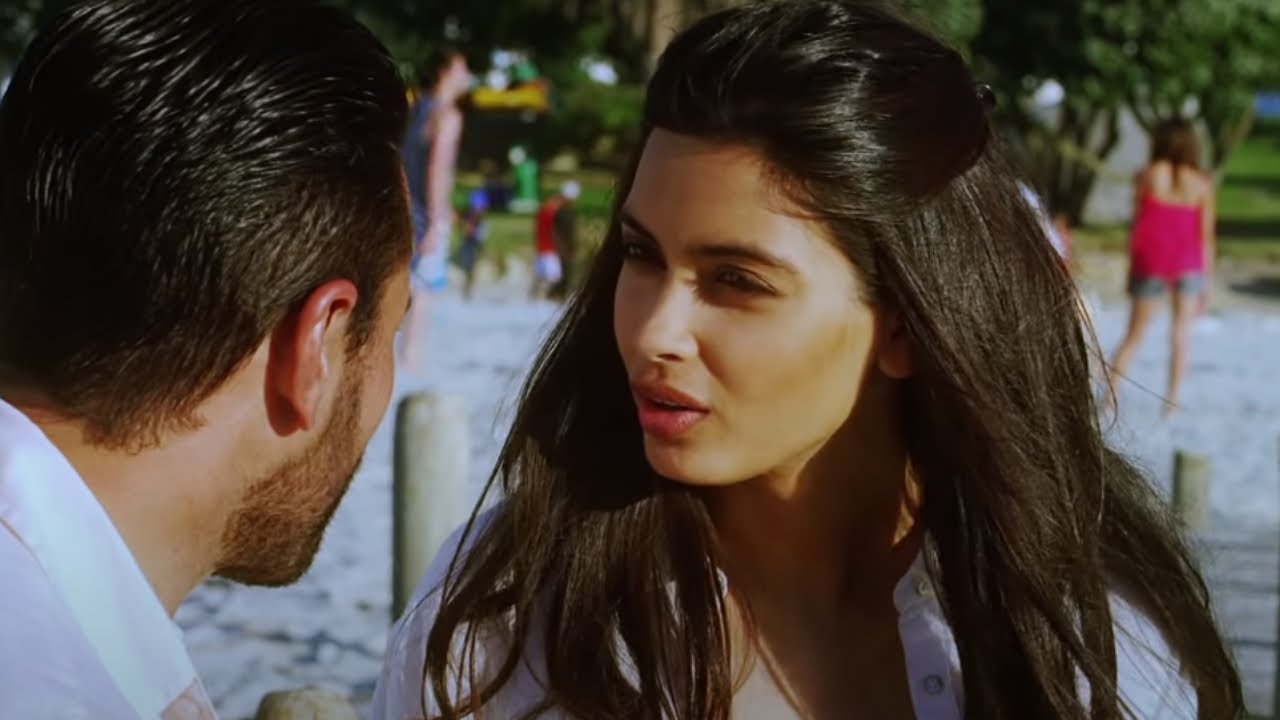 Diana Penty Best Scenes | Cocktail