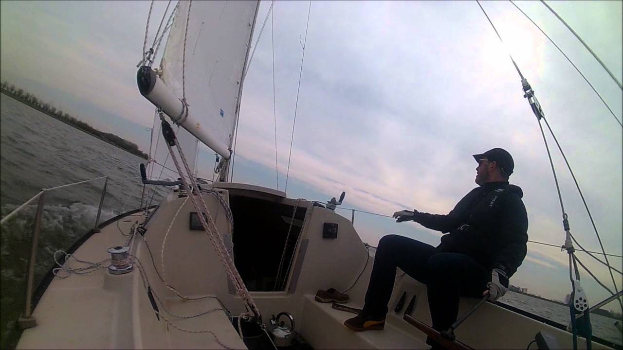 Solo sail April 2016, Beneteau First 22