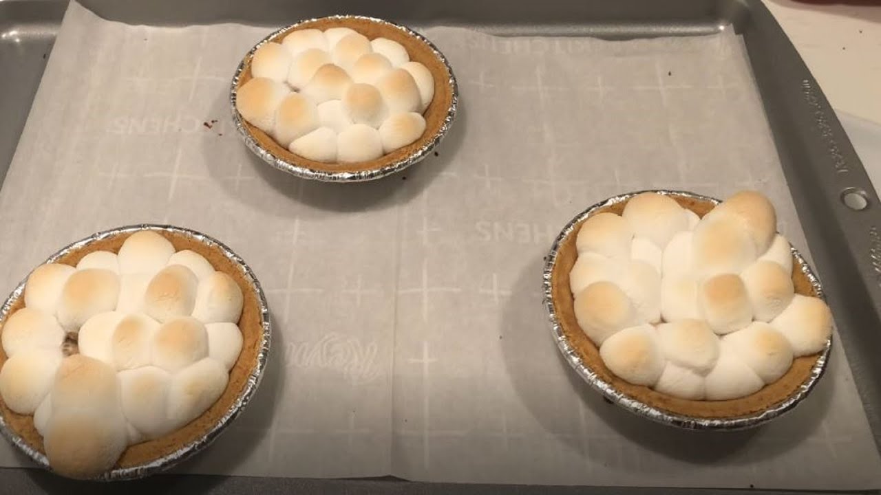 How to make Mini Graham Cracker S'mores Pies
