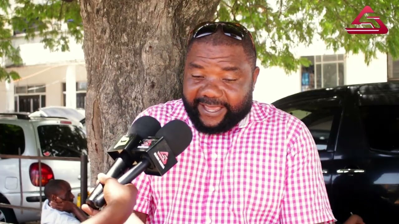 MASHABIKI WA SIMBA WACHEKELEA YANGA KUPOTEZA DHIDI YA ALAHLY 