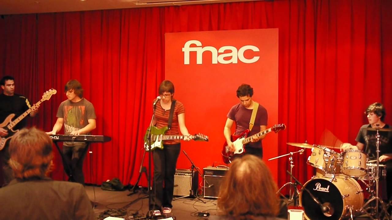 MILBALAS ao vivo na loja da FNAC Coimbra 