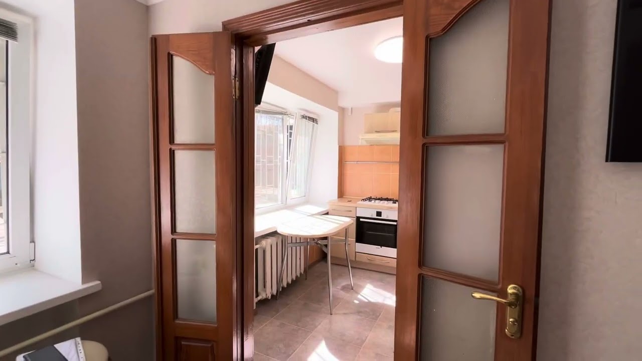Продаж. Квартира 2 кімната. Поверх 1. Вул. М. Донця