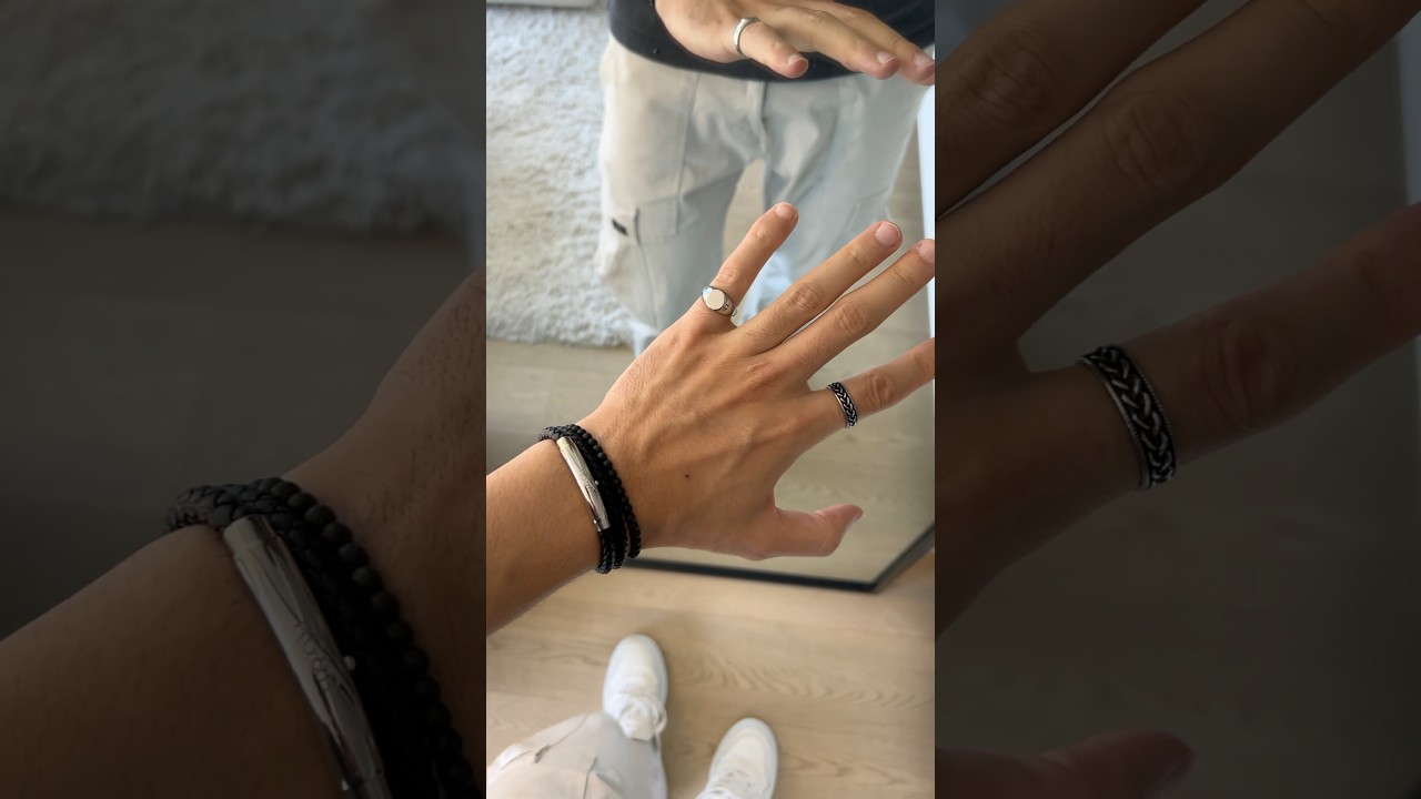 The best bracelets for men (leather and stone bracelets)
