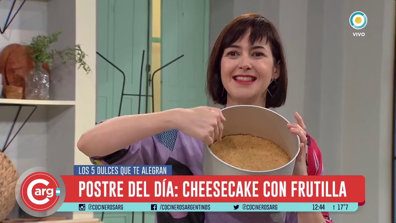 CHEESECAKE CLÁSICO CON FRUTILLAS