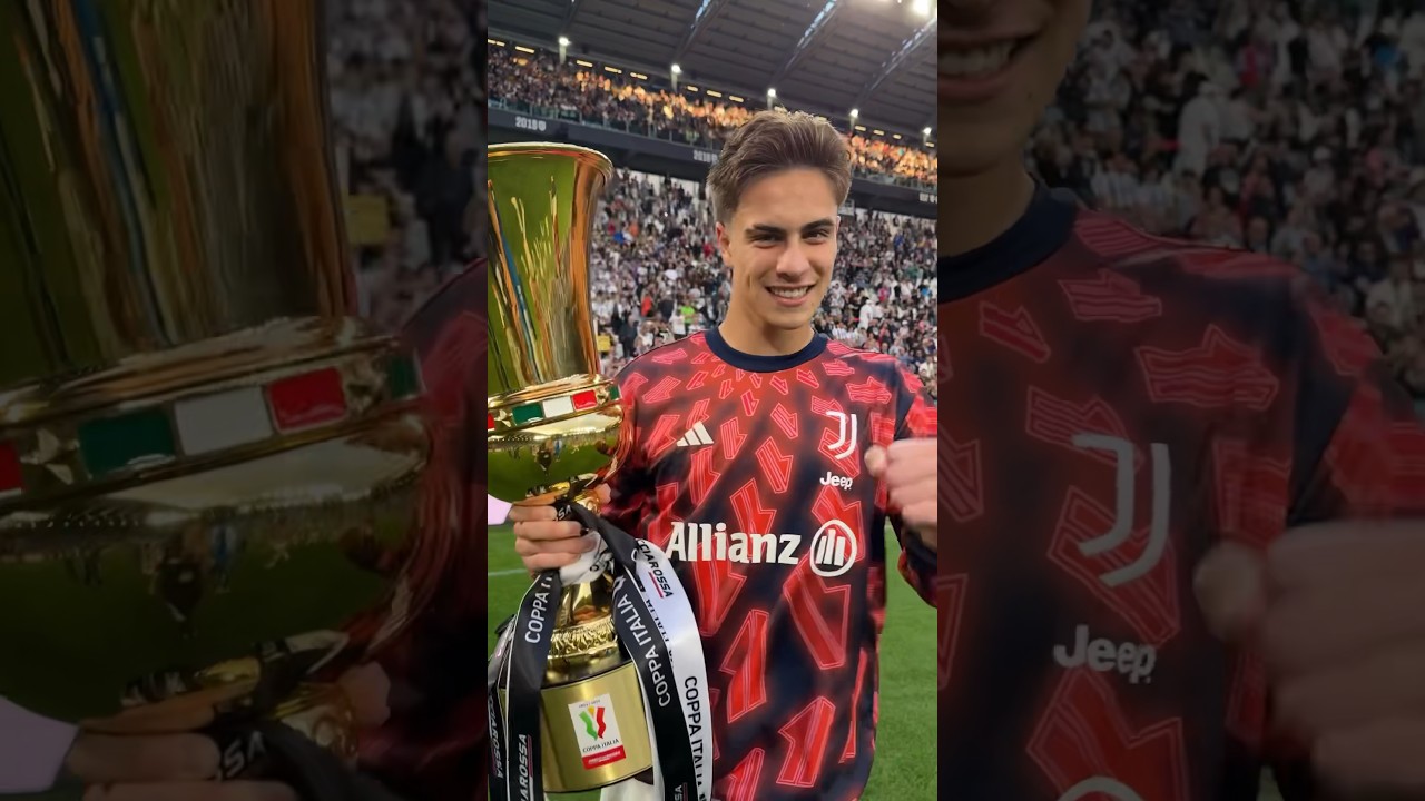 Celebrating Coppa Italia&rsquo;s trophy at HOME 🏆🤍🖤 @seriea @DAZNIT
