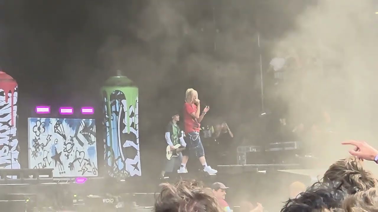 South Arcade -  'Super Models' (Main Stage)