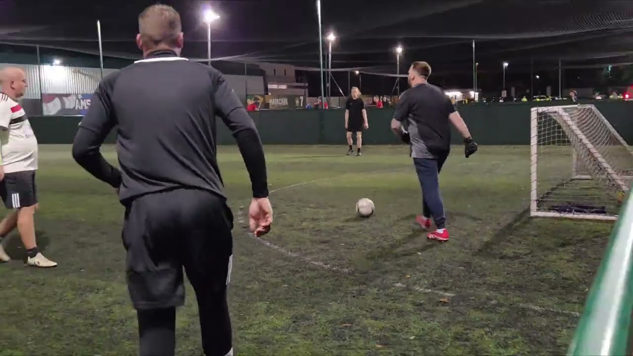 Monday's athletic Billboyos 11-6 Fatalana FC - 03-11-25.webm