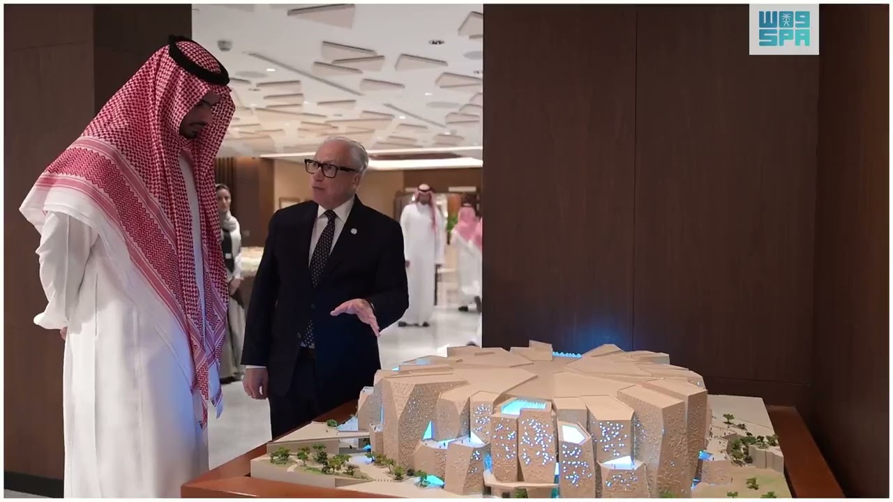 جانب من زيارة الأمير راكان بن سلمان مقر شركة الدرعية.#واس 