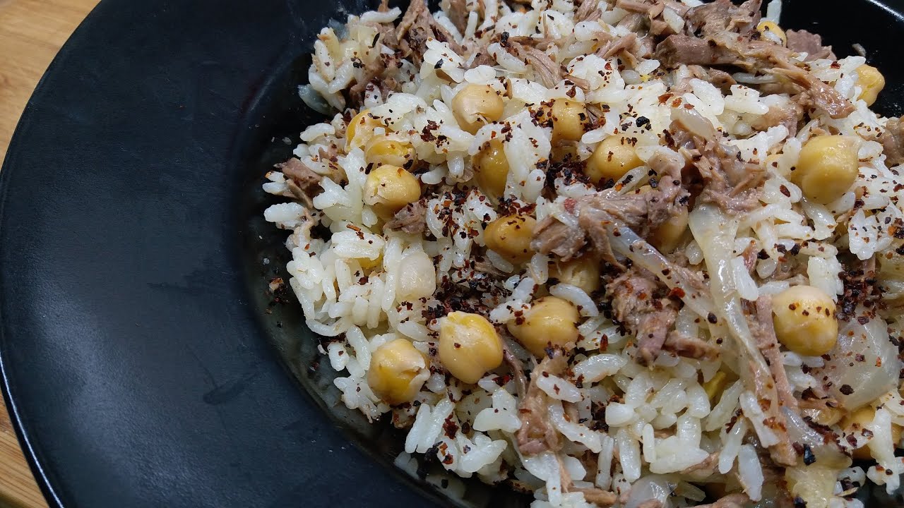 ETİ , NOHUTU SOĞANI İLE KABUNE PİLAVI TARİFİ . Harika bir yöresel Lezzet Beef Chickpea Onion rice