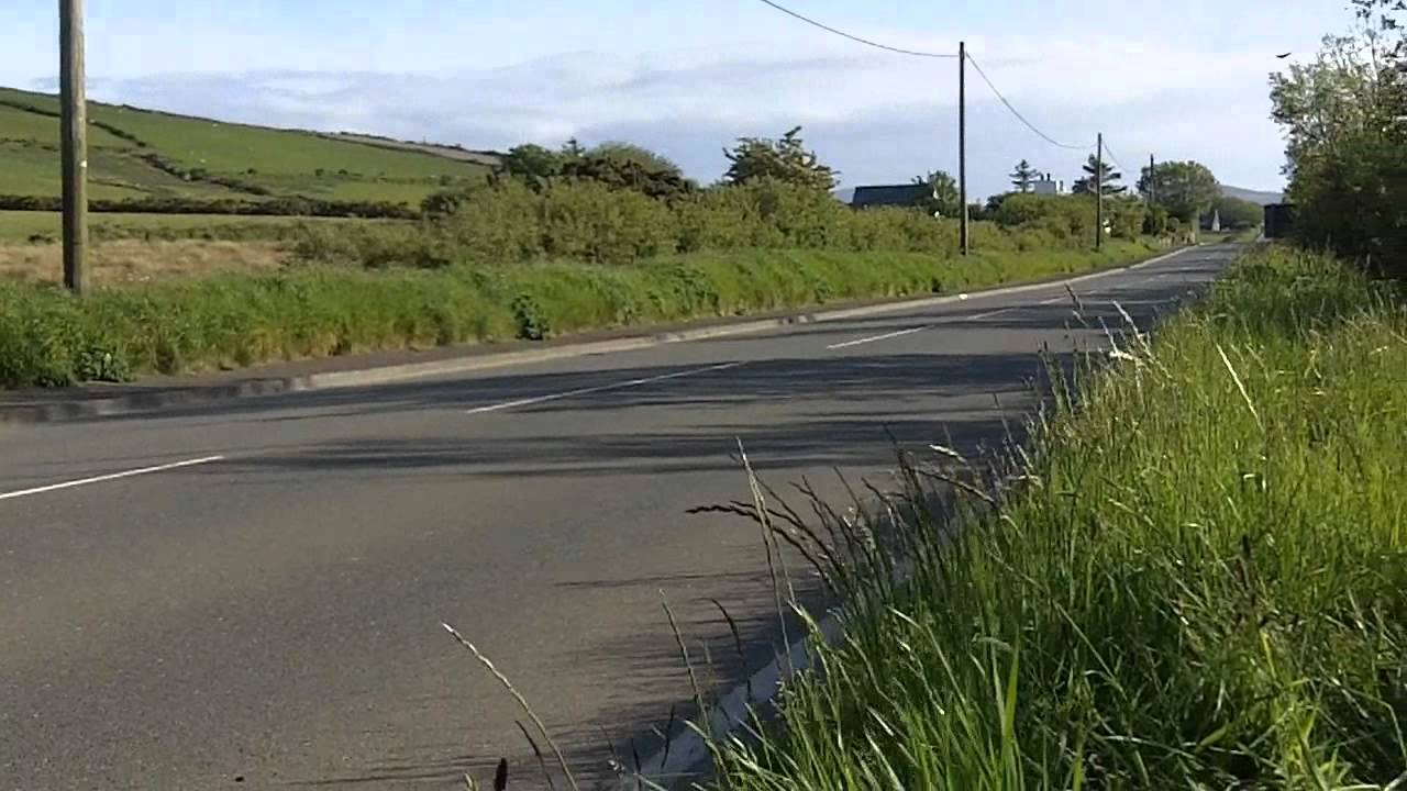 Isle of Man TT - 2 feet from 180mph - Cronk y Voddy