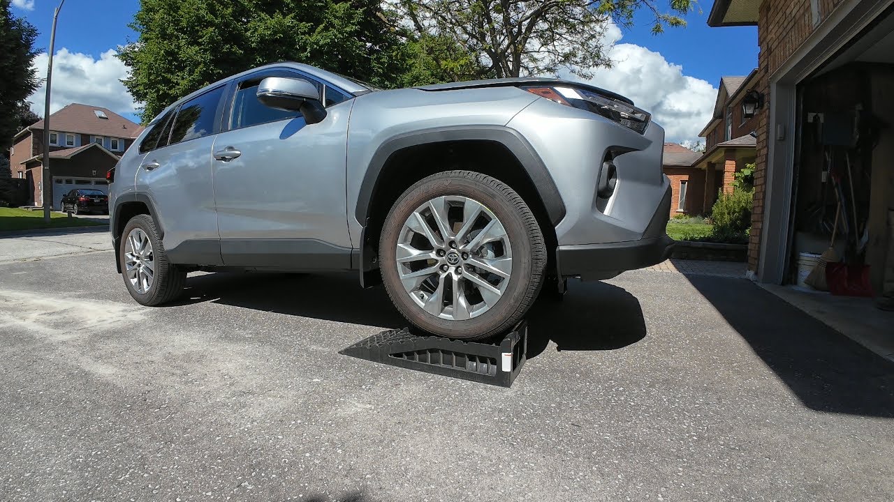Toyota Rav4 XLE 2024 года..Замена масла..1840 км..!!