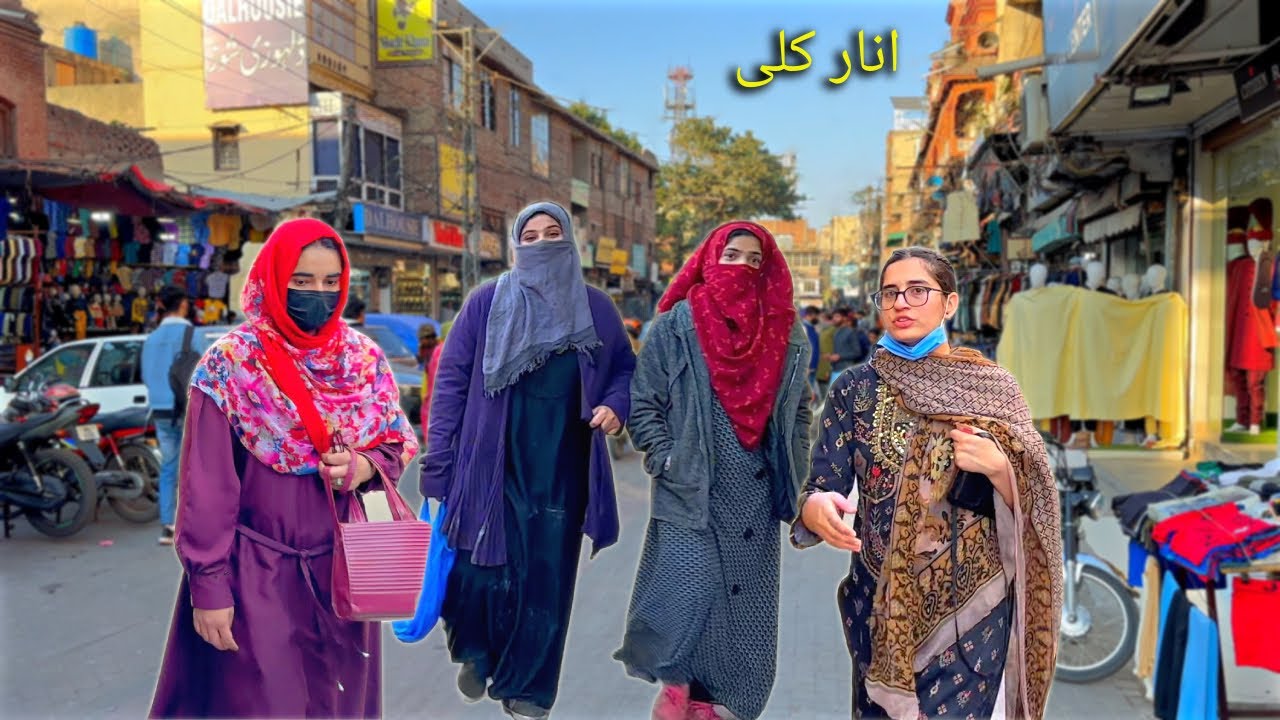 🇵🇰 Anarkali Bazaar Lahore, Pakistan - 4K Walking Tour & Captions with an Additional Information
