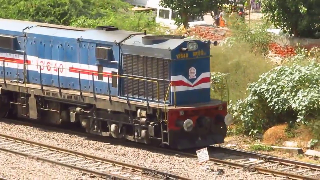Container rake crawling through Palam
