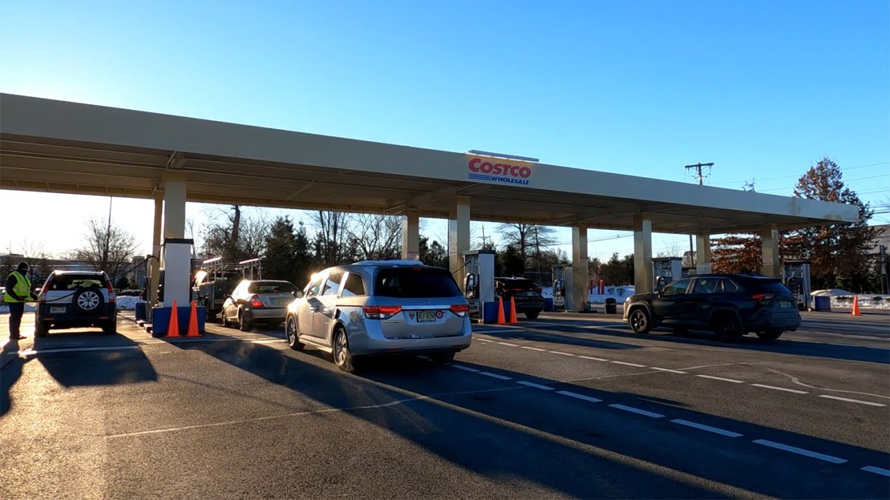 Costco Gas Station in Edison NJ (01-08-2022)