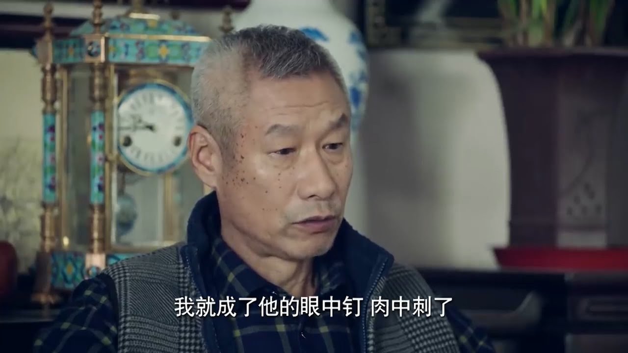 【厨神47】只因为大师在国宴上大出风头，师兄嫉妒他家的祖传菜谱，就把他举报给红卫兵