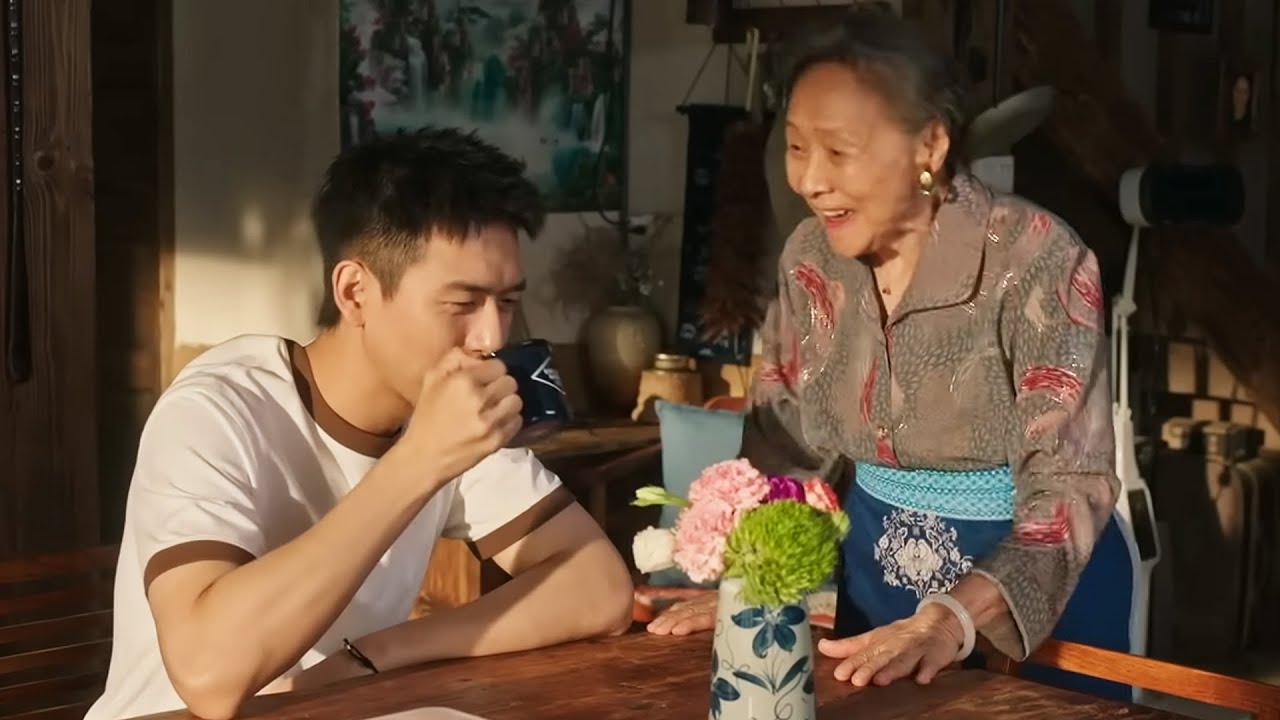 關係公佈！阿奶發現阿遙紅豆秘密交往的事情，阿遙臉紅承認！