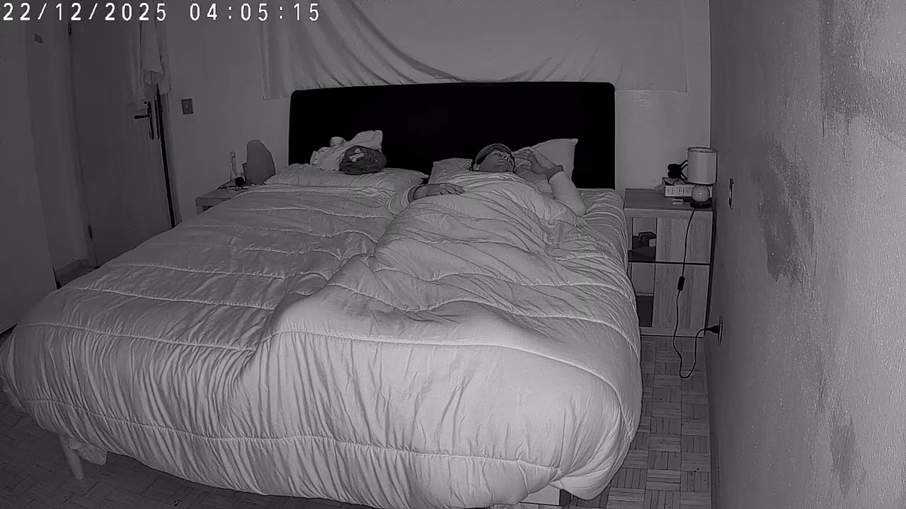 Probable Nightly Focal Epilepsy: left arm up, foots and head (22/12/2025) # 2