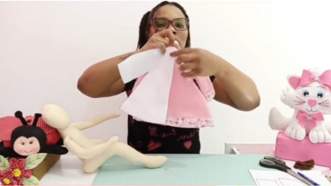 boneca porta papel higiênico muito facil