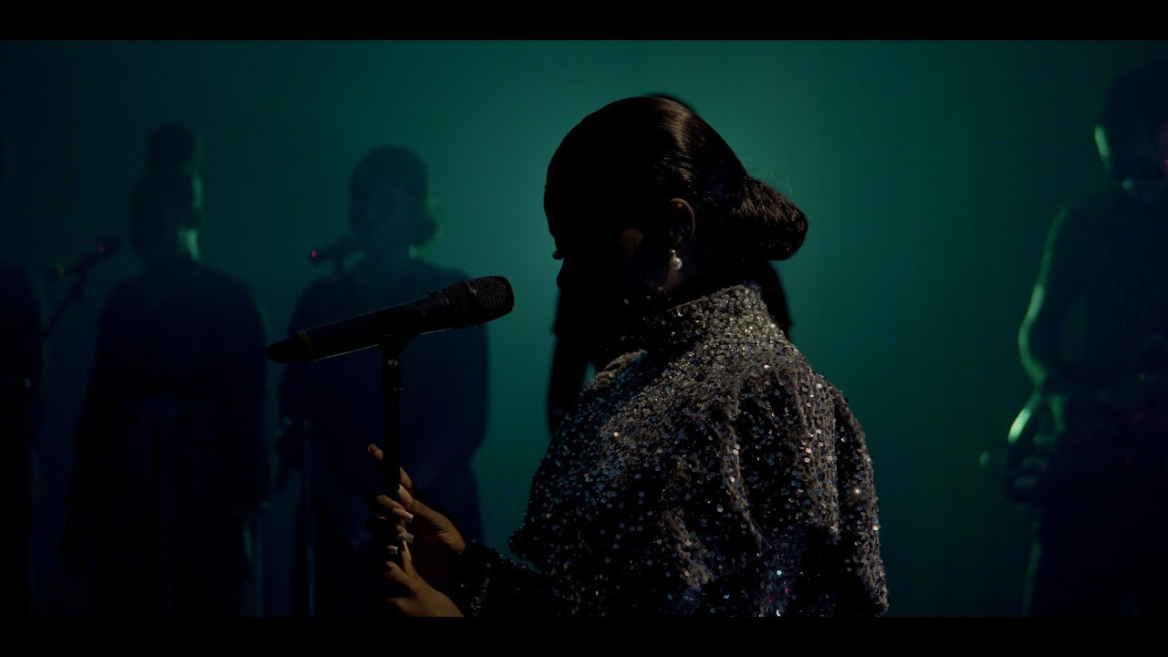 Kennia Domini - Jaweh Na Yu (Live Performance)