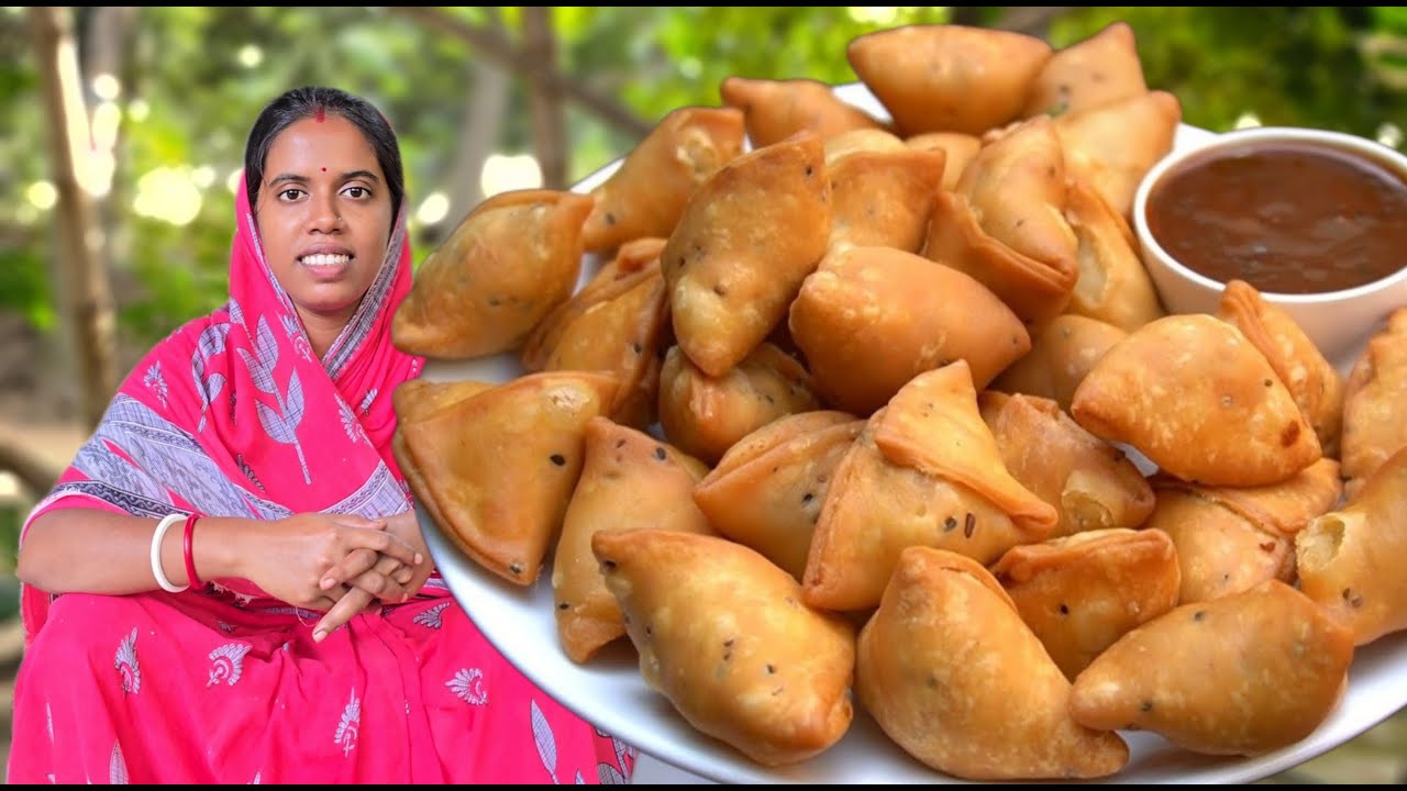 পুর ভরা ও ভাঁজ দেওয়ার ঝামেলা ছাড়া গরম গরম খাস্তা সিঙ্গারা ও স্পেশাল চাটনির রেসিপি | singara recipe