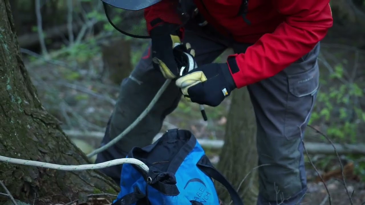 🌲 Vorteile einer 2-Takt-Spillwinde im Wald PCW4500 Portable Winch