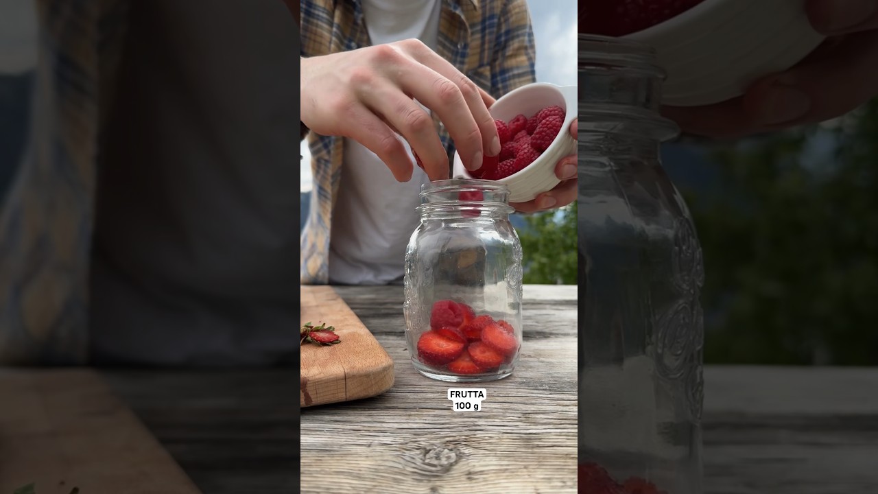 ACETO DI FRUTTA FATTO IN CASA (questo &egrave; molto pi&ugrave; buono del solito aceto ve lo assicuroo)🍇🫐🍓🍓