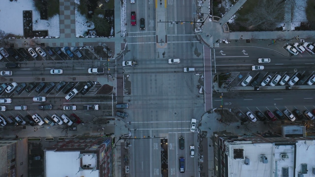 Cars Driving at Intersection 🚗 With city traffic sounds - 1 Hour