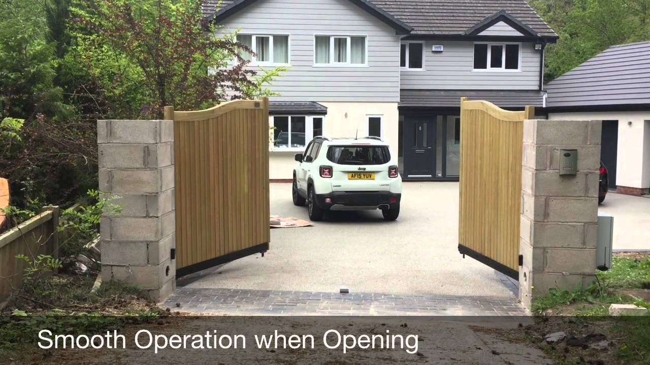 Automated Electric Timber Gates using BFT LUX Motors.