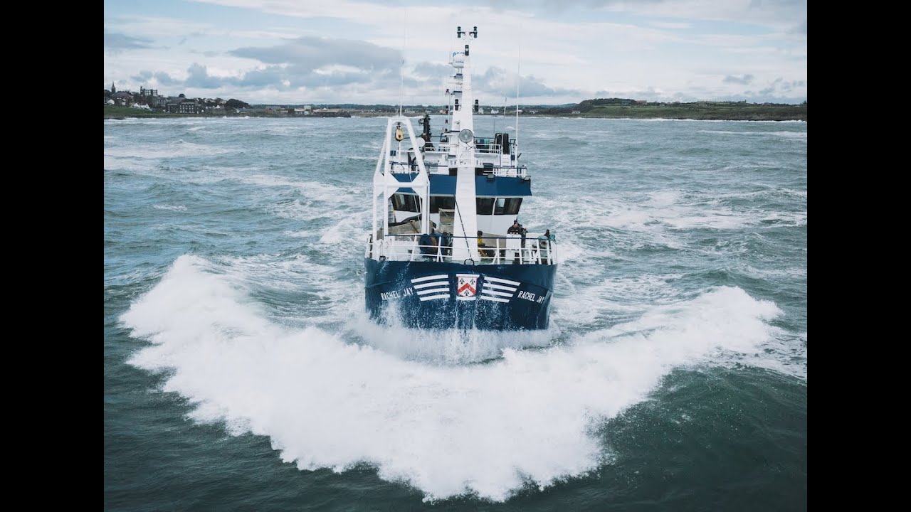 Rachel Jay & Tempo leaving Ardglass harbour
