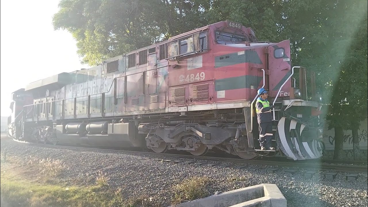 FERROMEX en territorio sur haciendo servicio en 