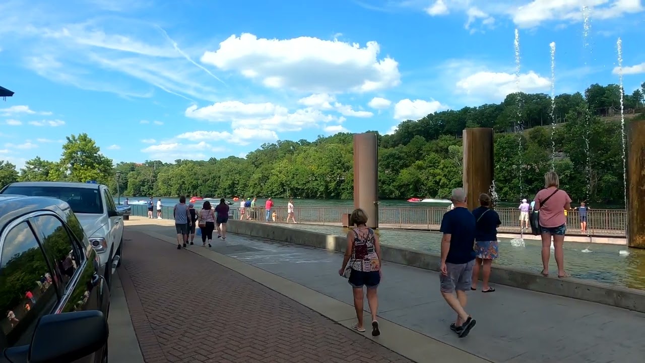 The Branson Landing (Branson, MO)