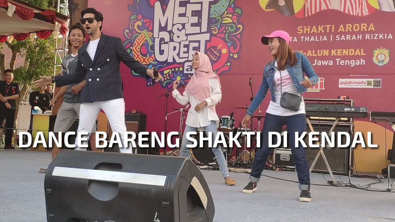 Shakti Arora ngajak fans dance bareng dan peluk fans di Kendal