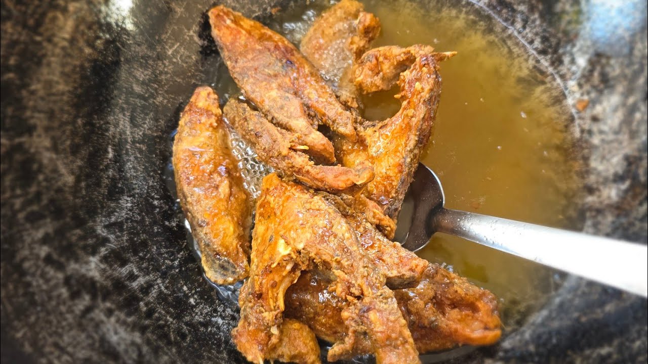 FRY FINE BANGA AND FRY PLANTAIN  NICE TIME...